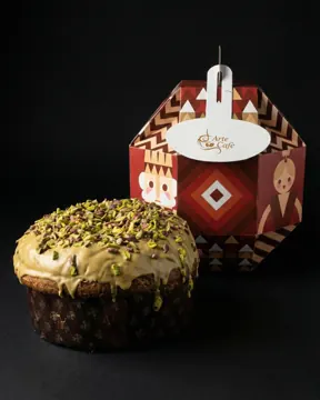 Panettone al pistacchio con la confezione regalo di Arte Cafè